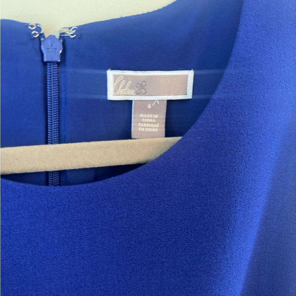 Chelsea28 Asymmetrical Ruffle Shift Dress
NWOT - Picture 5 of 7